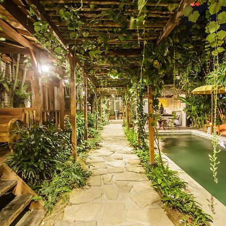 Bening Hut And Spa Seminyak  Bagian luar foto