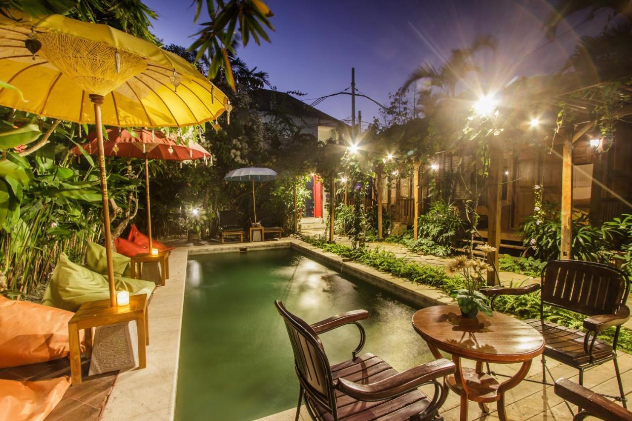 Bening Hut And Spa Seminyak  Bagian luar foto
