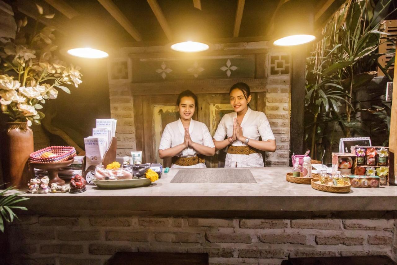 Bening Hut And Spa Seminyak  Bagian luar foto