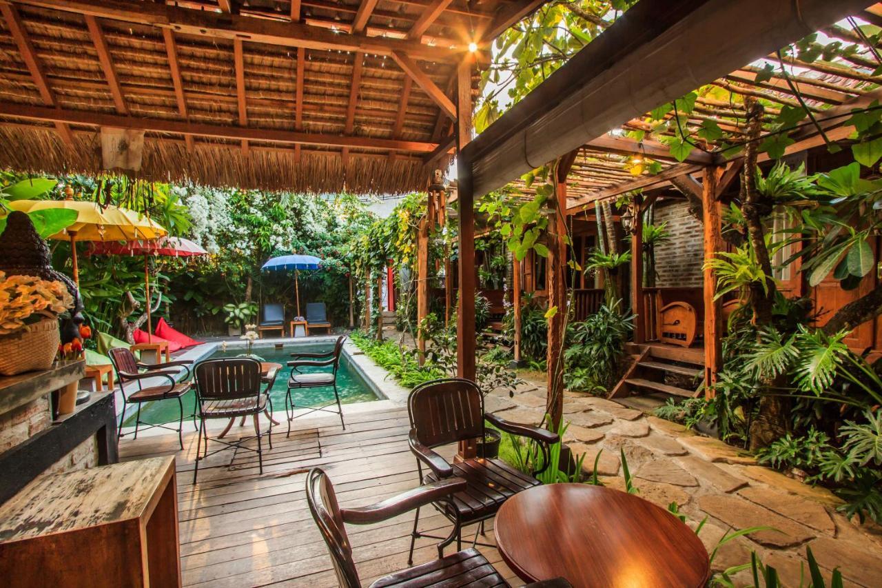 Bening Hut And Spa Seminyak  Bagian luar foto
