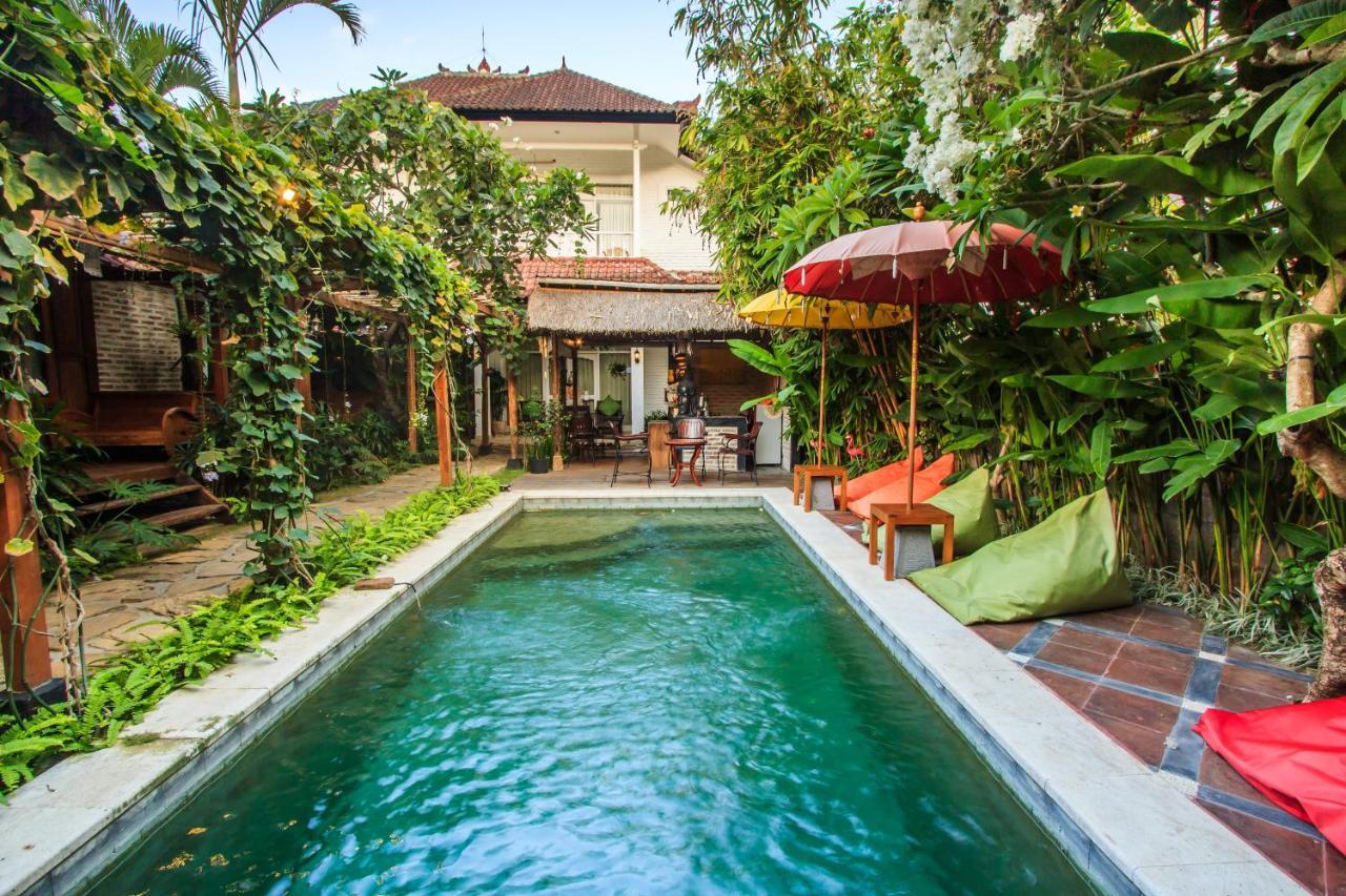 Bening Hut And Spa Seminyak  Bagian luar foto